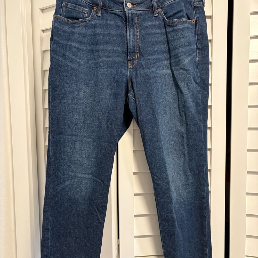 Old Navy Women’s Straight Jeans in Deep Blue